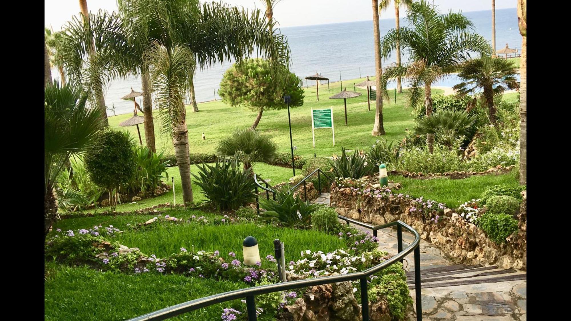 Mi Capricho 170 Beachfront Apartment Sitio de Calahonda Exterior foto